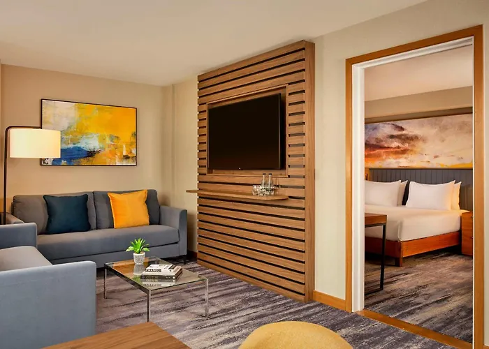 Doubletree By Hilton Lincoln