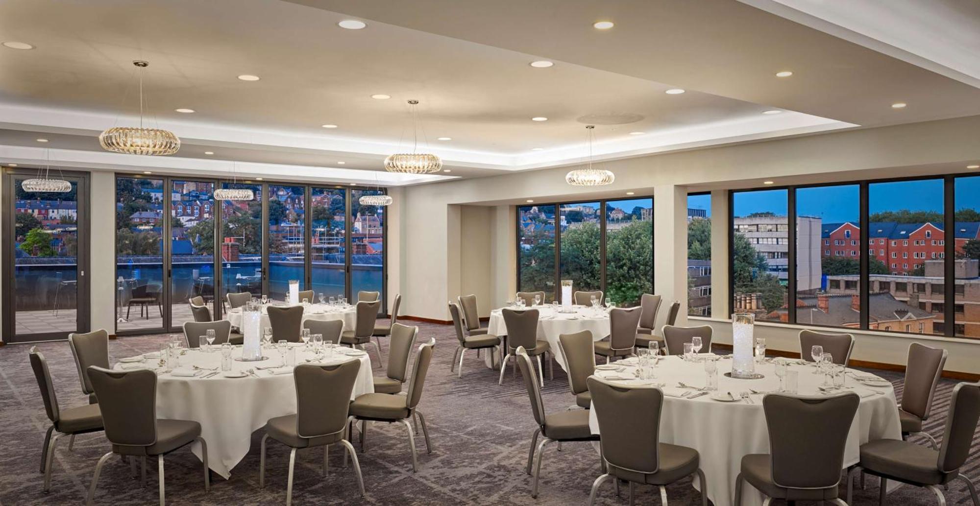 Doubletree By Hilton Lincoln